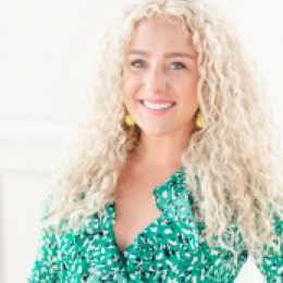 Sloane Simmons Headshot